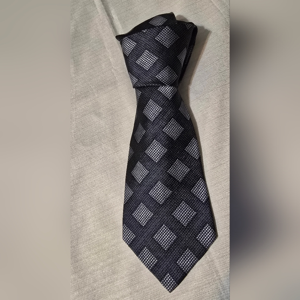 TIE 👔